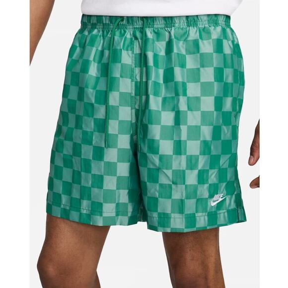 NWT Nike Club Men's Green Flow Lightweight Checkered Shorts Size M - Picture 1 of 8